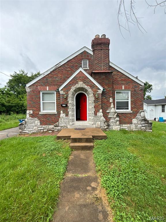 Affordable opportunity in a convenient location! This 2-bedroom, 1-bath home offers a functional layout with plenty of potential. Featuring a spacious living area, a cozy kitchen, and a manageable yard, it’s perfect for first-time buyers, investors, or those looking to downsize. Priced to sell this home combines value with potential in a friendly neighborhood.

Don’t miss out—schedule a showing today!