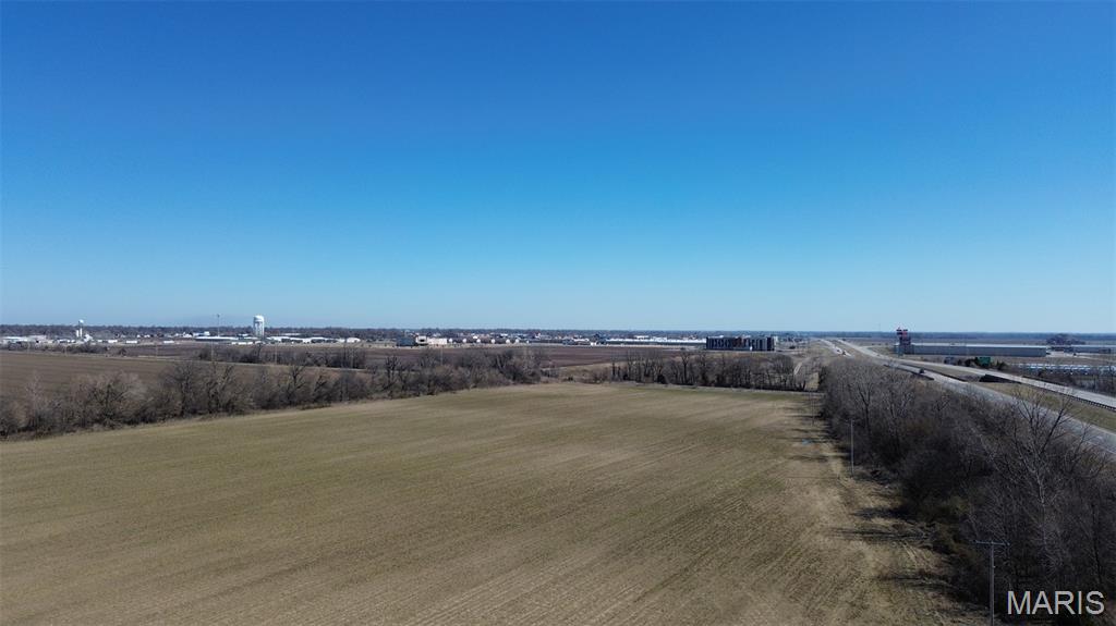 Discover an exceptional investment opportunity at this prime property located in the sought-after Sikeston area. Boasting a strategic location off Future Interstate 57, this property offers a unique proposition for industrial investors. With ample acreage and convenient access to major transportation routes, the potential for development is unmatched. The property's proximity to thriving businesses and distribution hubs makes it an ideal choice for those seeking a strategic industrial location. Don't miss the chance to capitalize on this promising investment in the dynamic Sikeston area.