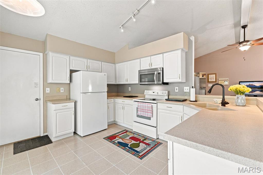 Country Crossing - Residential