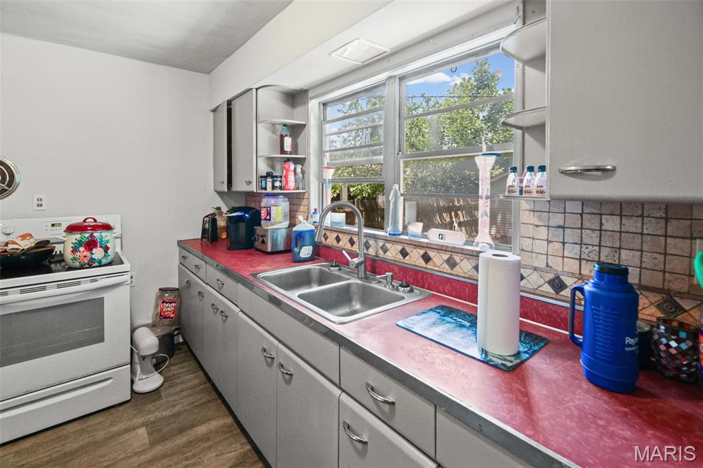 Country Club Heights - Residential