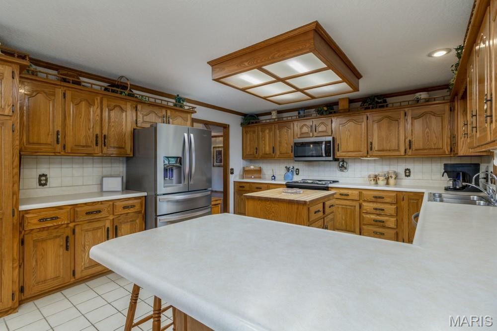 CARRIAGE HILLS - Residential