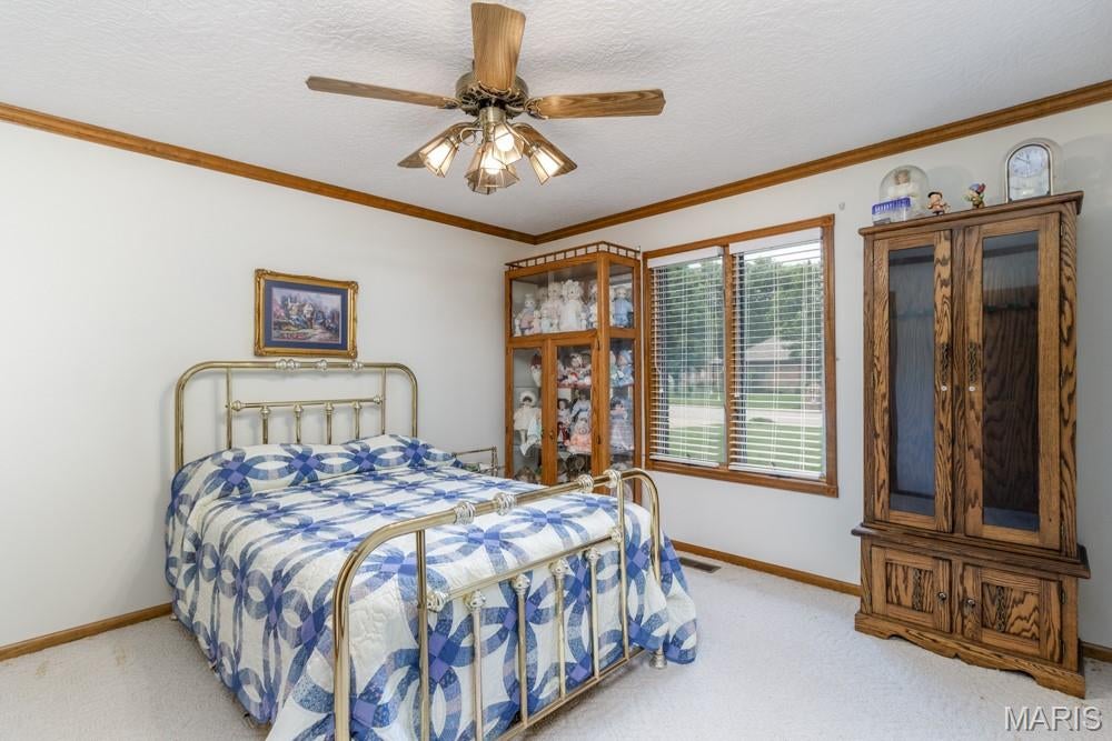 CARRIAGE HILLS - Residential