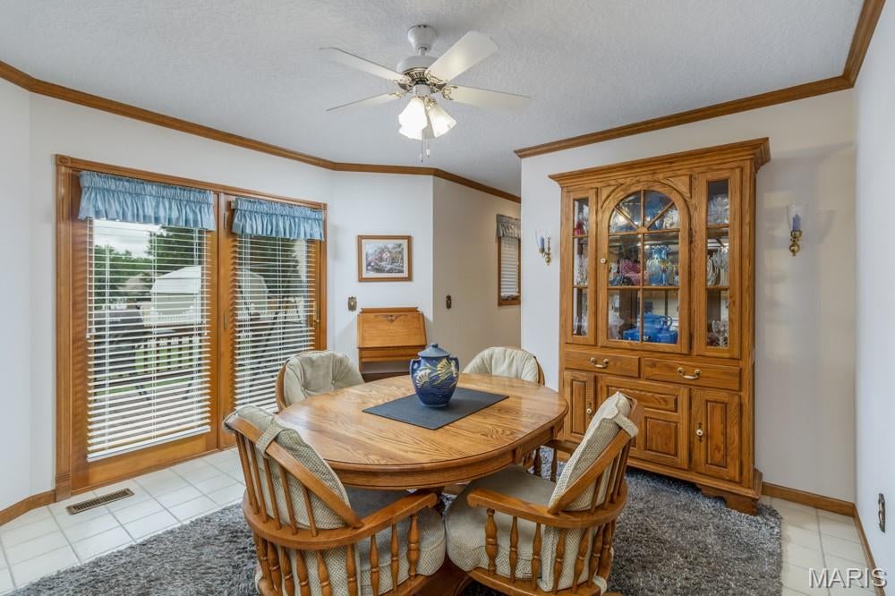 CARRIAGE HILLS - Residential