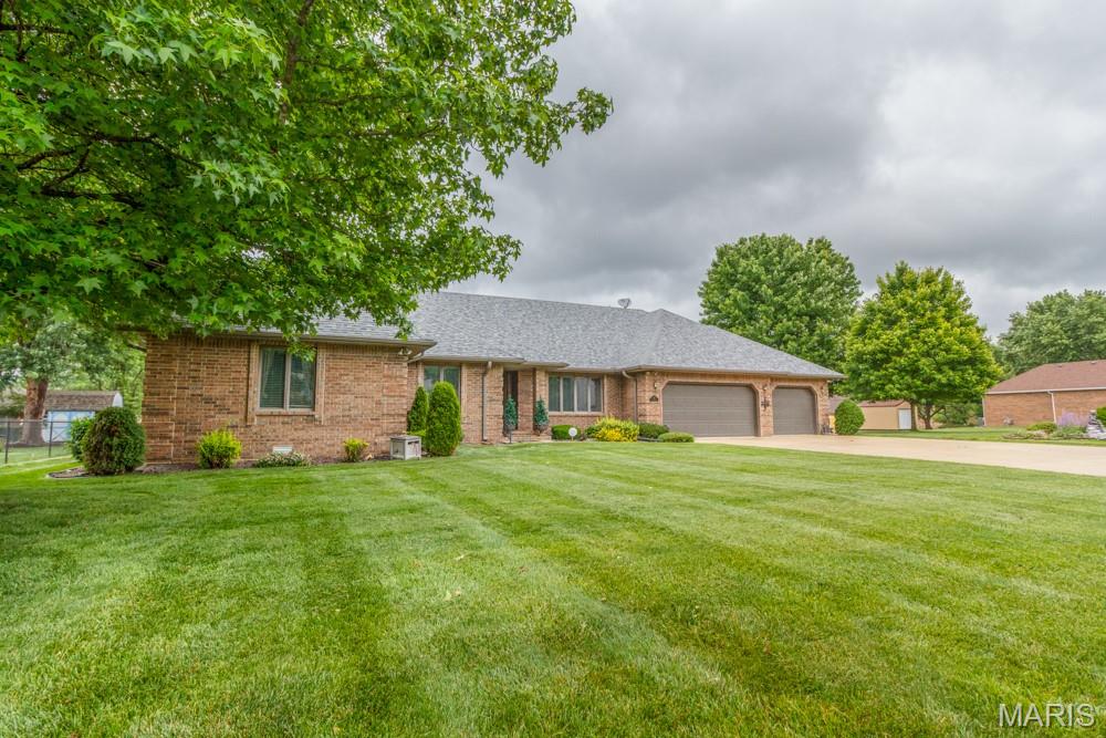 CARRIAGE HILLS - Residential