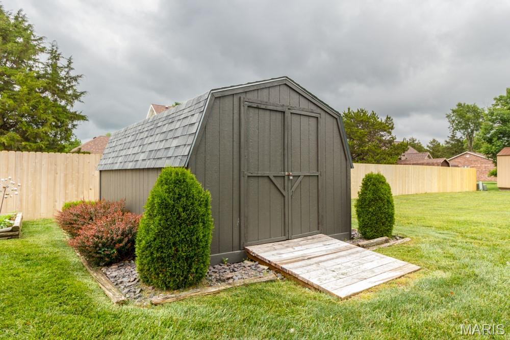 CARRIAGE HILLS - Residential