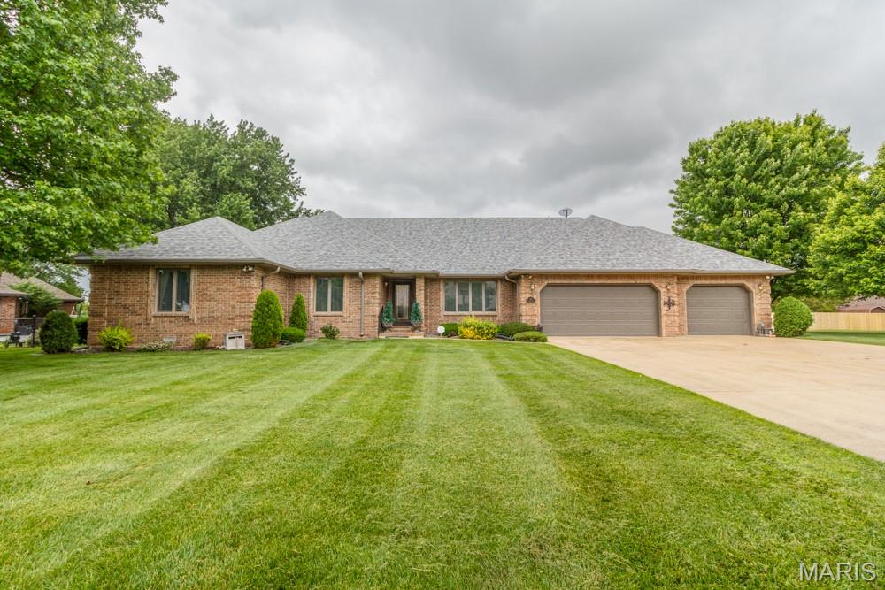 CARRIAGE HILLS - Residential