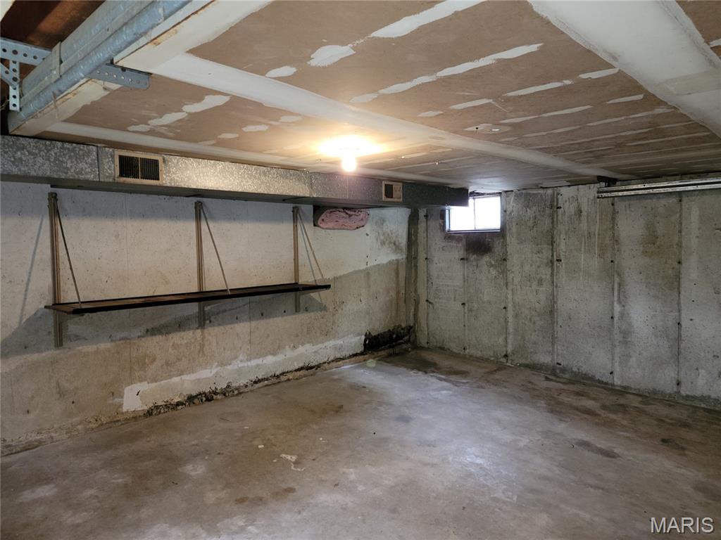 Florissant Road Terrace - Residential Lease