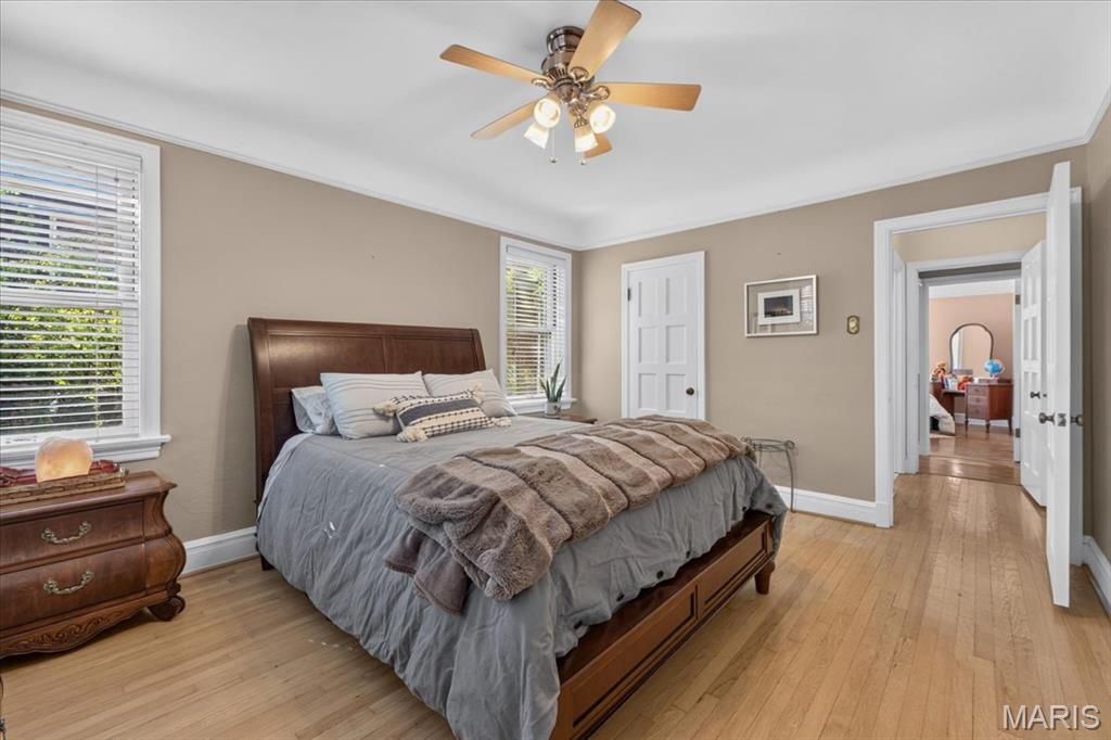 7507-7509 Cromwell Condo - Residential