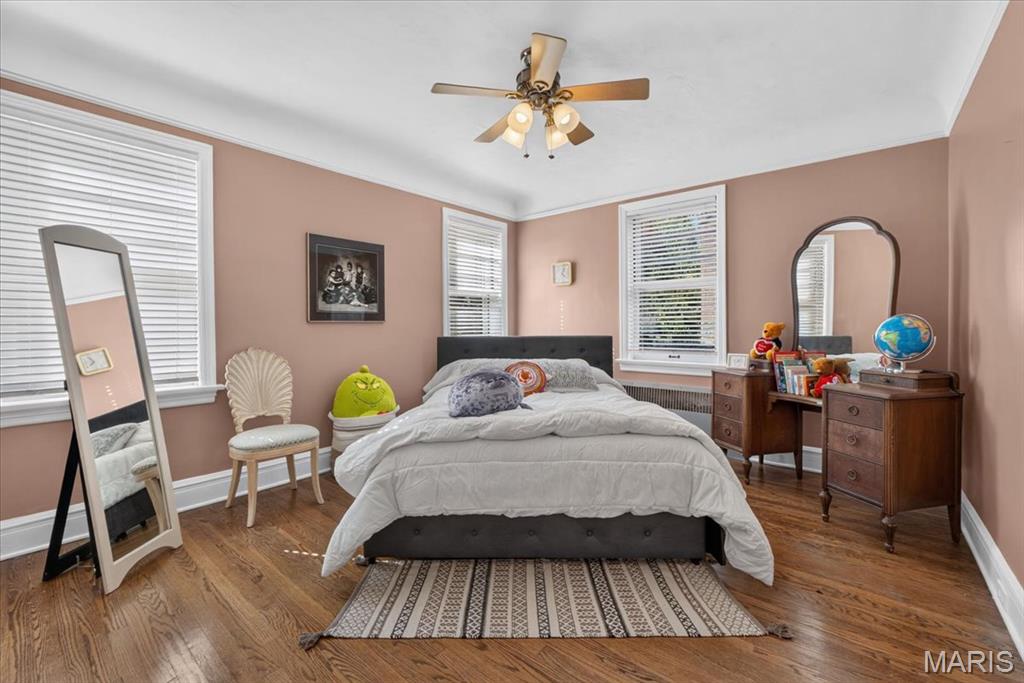 7507-7509 Cromwell Condo - Residential