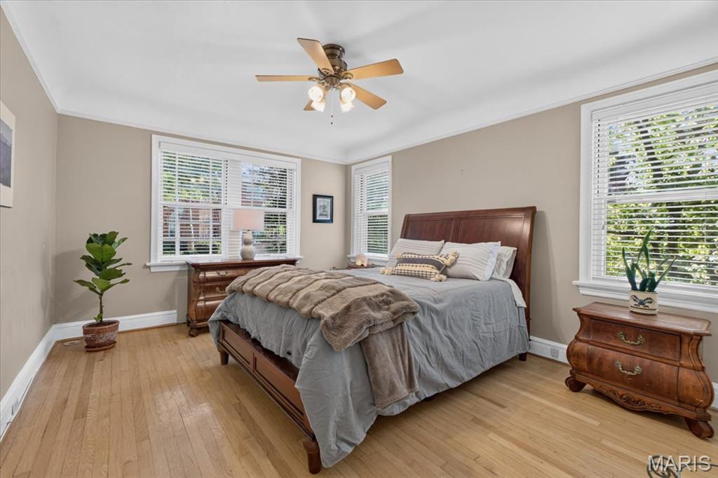 7507-7509 Cromwell Condo - Residential