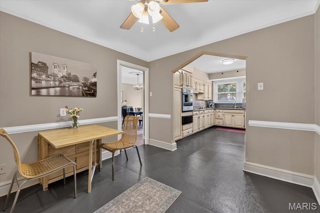 7507-7509 Cromwell Condo - Residential