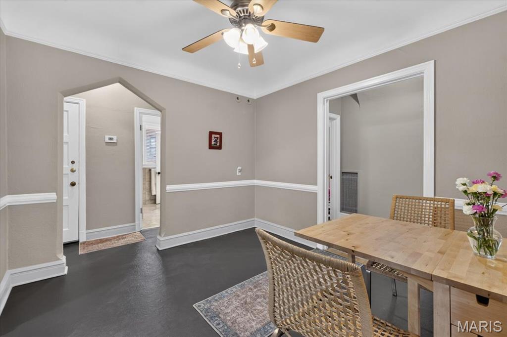 7507-7509 Cromwell Condo - Residential