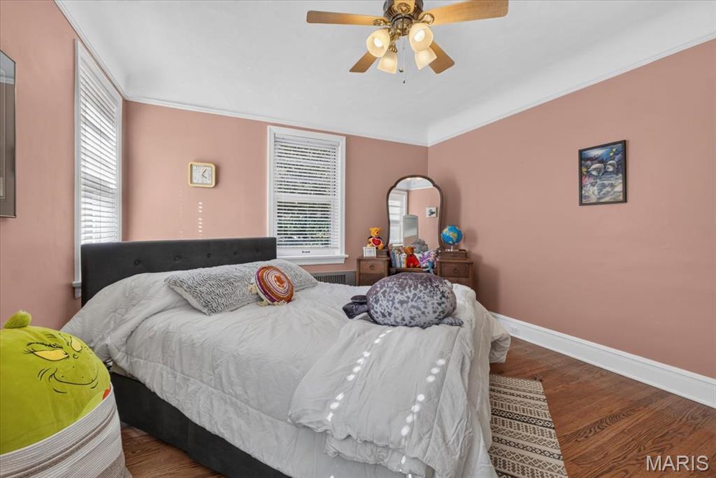 7507-7509 Cromwell Condo - Residential