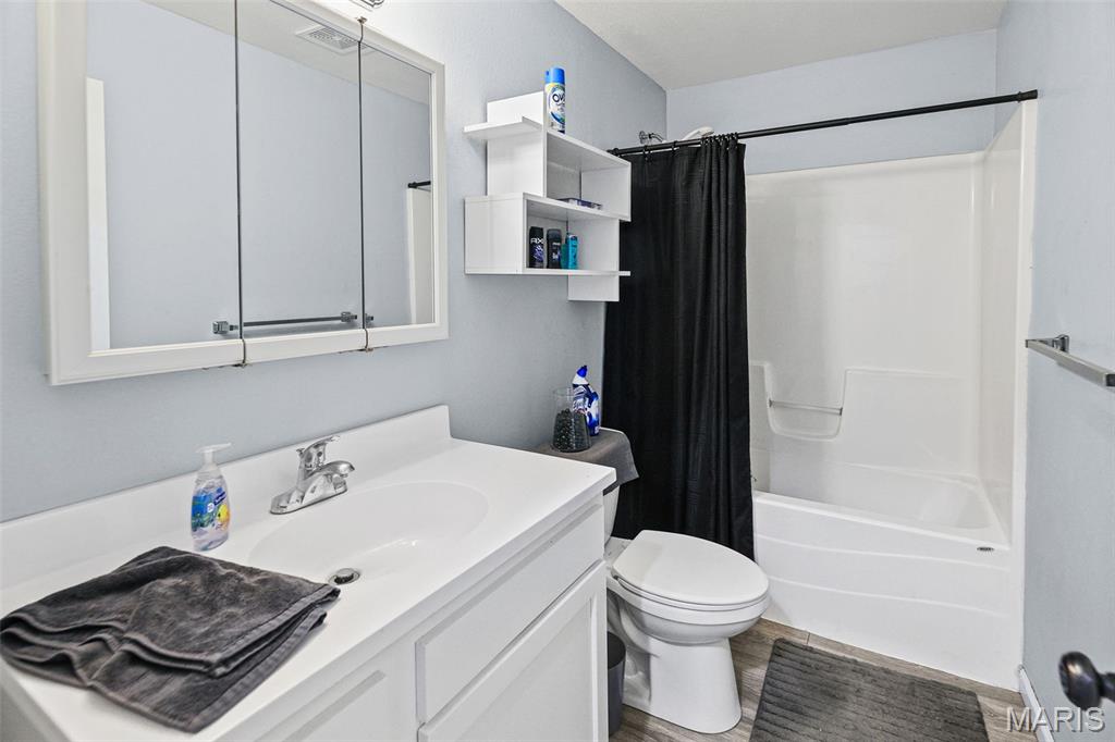 Long Lake Shore G - Residential
