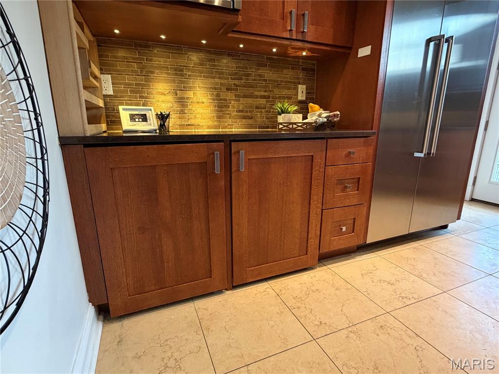 6320 Northwood Condo - Residential
