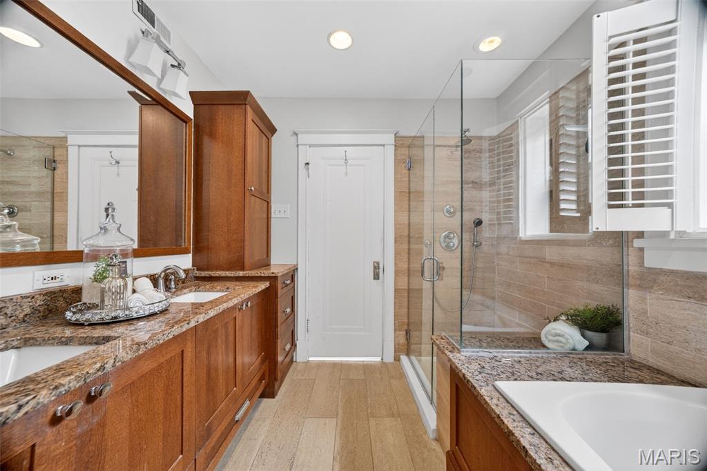6320 Northwood Condo - Residential