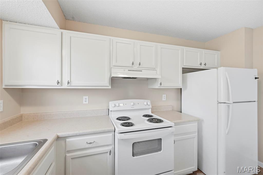 Stone Meadows Villas #3 - Residential