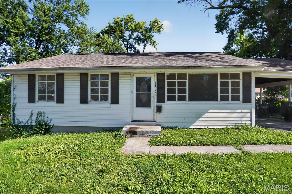 Charming 3-bedroom, 1-bath ranch-style home in the established Norwood Manor neighborhood. Downstairs, a massive, full footprint unfinished basement offers endless storage or customization potential. Enjoy outdoor living with a covered 1-car carport. This home needs some TLC, ready for your personal touches.