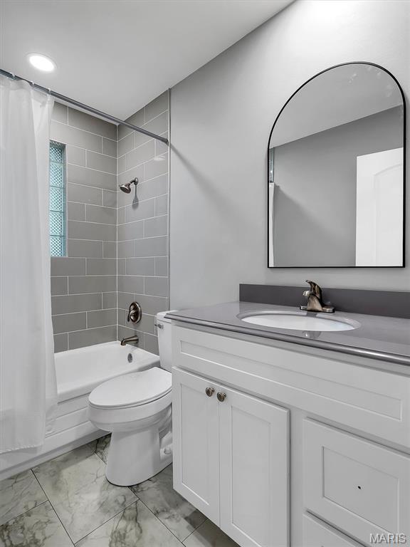 Teakwood Place 3 - Residential