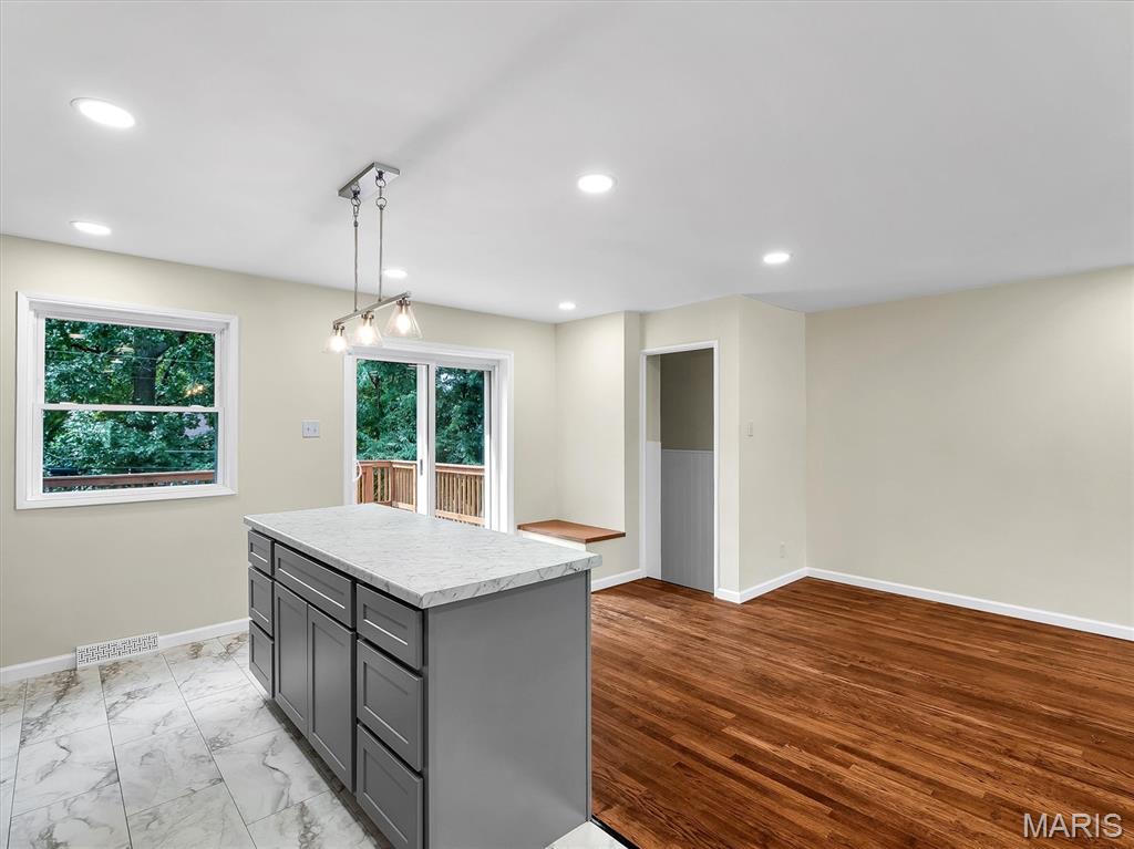 Teakwood Place 3 - Residential