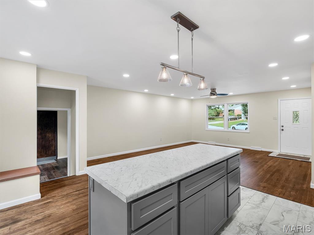 Teakwood Place 3 - Residential