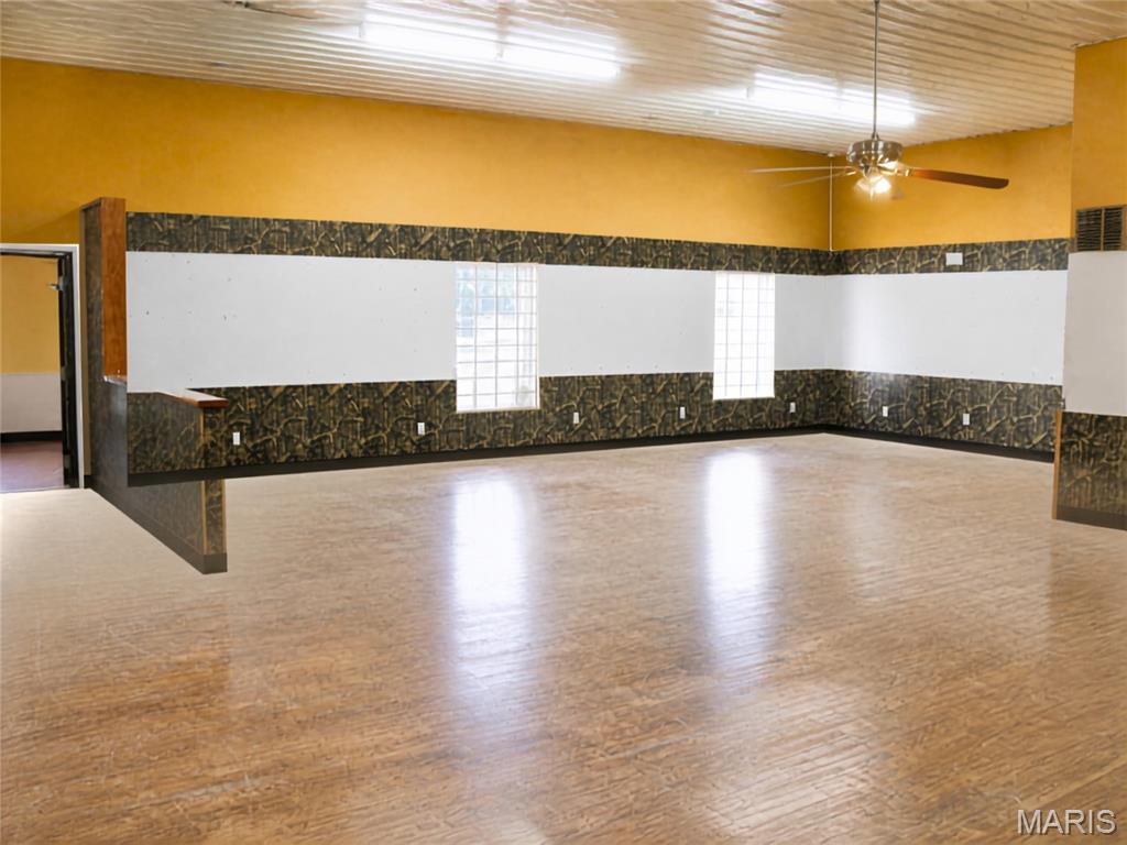 Original Town Huggins Add - Commercial Sale
