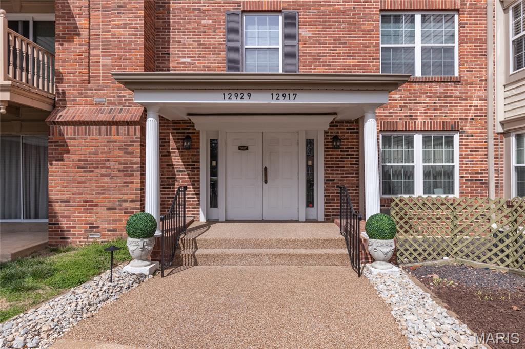 Come see this beautifully updated condo in desirable Creve Coeur! This move-in-ready 2-bedroom, 2-bath home features a long list of recent upgrades, including new windows, sliding glass door, private deck, flooring, fresh paint, stainless steel appliances, and updated fixtures throughout.

Enjoy the convenience of covered, heated parking and easy building access with an elevator—perfect for effortless day-to-day living and move-in ease. Located on the second floor, this unit offers a peaceful setting with a private balcony overlooking the well-maintained grounds.

The building also features a welcoming lobby with a greeting area and card room, providing great spaces to relax or connect with neighbors.
Experience low-maintenance living at its best, with HOA amenities that include water, sewer, trash, and exterior maintenance.

Don’t miss your chance to enjoy comfort, convenience, and community all in one place!
