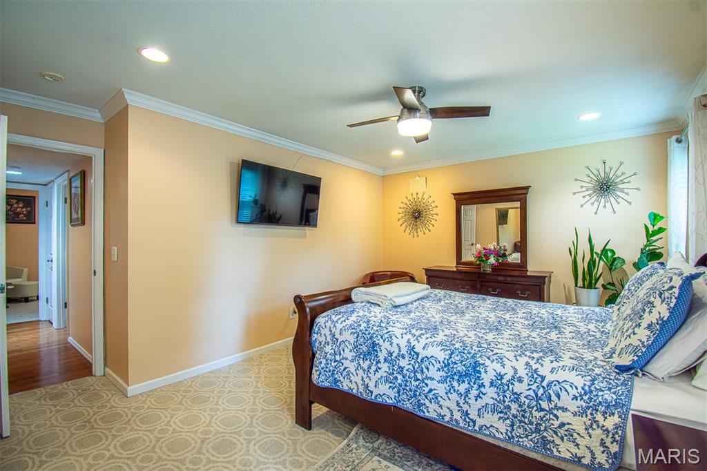 SEVEN PINES - Residential