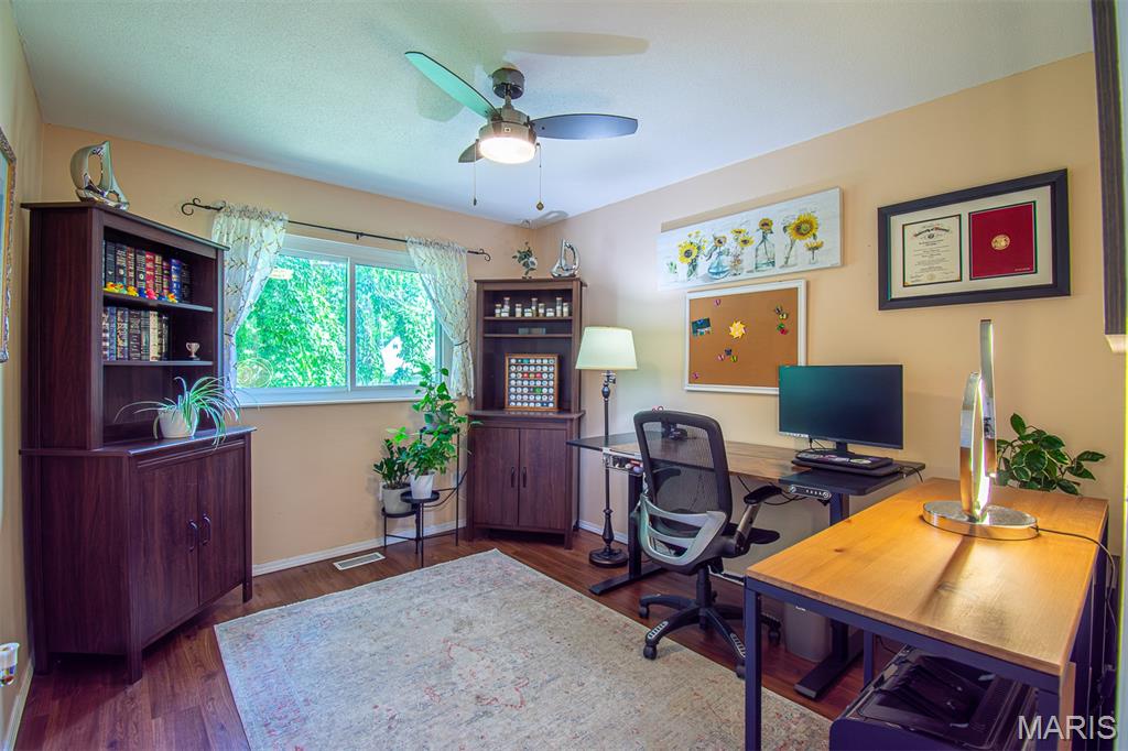 SEVEN PINES - Residential
