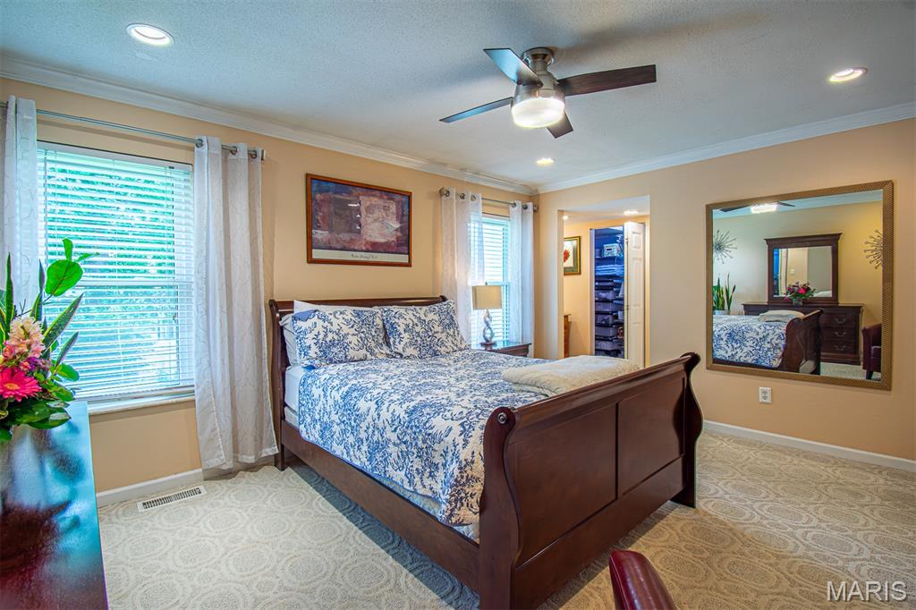 SEVEN PINES - Residential