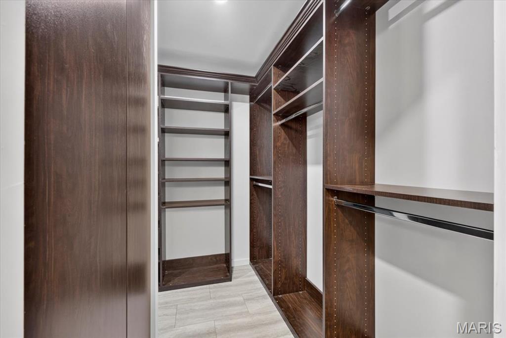 Coeur De Royale Condo Ph 2 1st - Residential