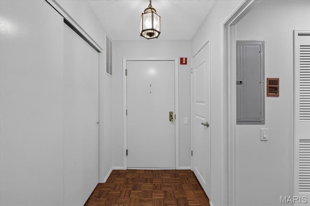 Coeur De Royale Condo Ph 2 1st - Residential