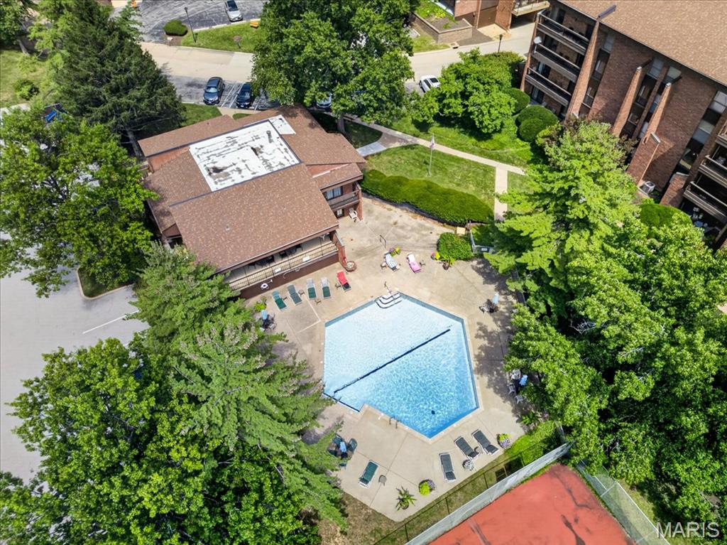 Coeur De Royale Condo Ph 2 1st - Residential