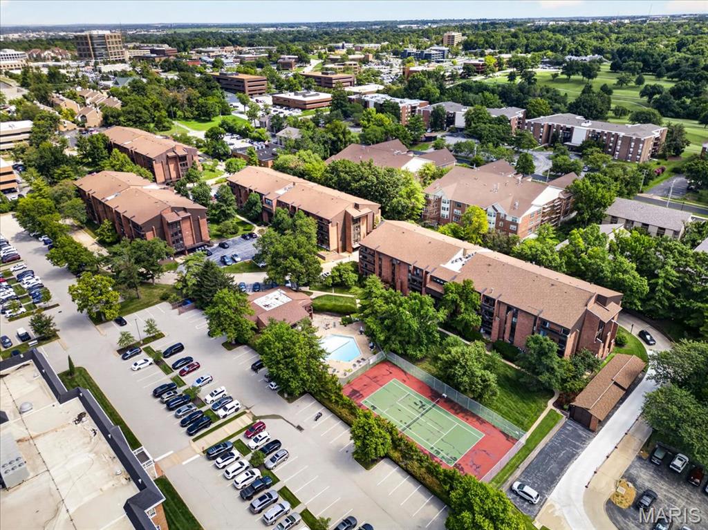 Coeur De Royale Condo Ph 2 1st - Residential
