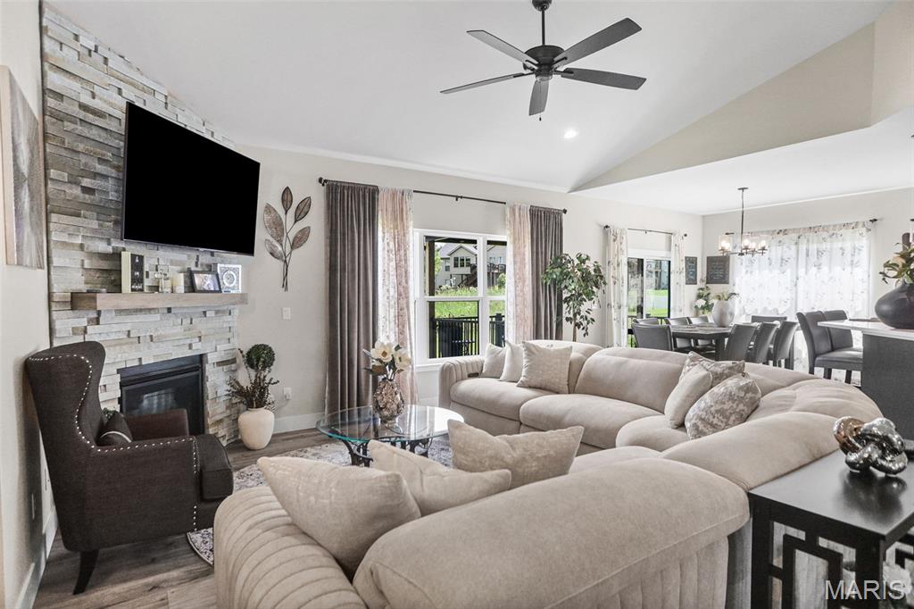 Stonebridge Bluffs 1st Add - Residential