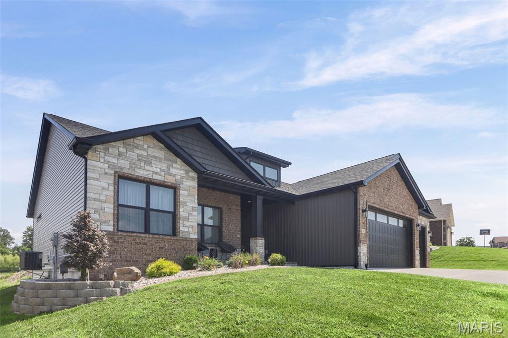 Stonebridge Bluffs 1st Add - Residential