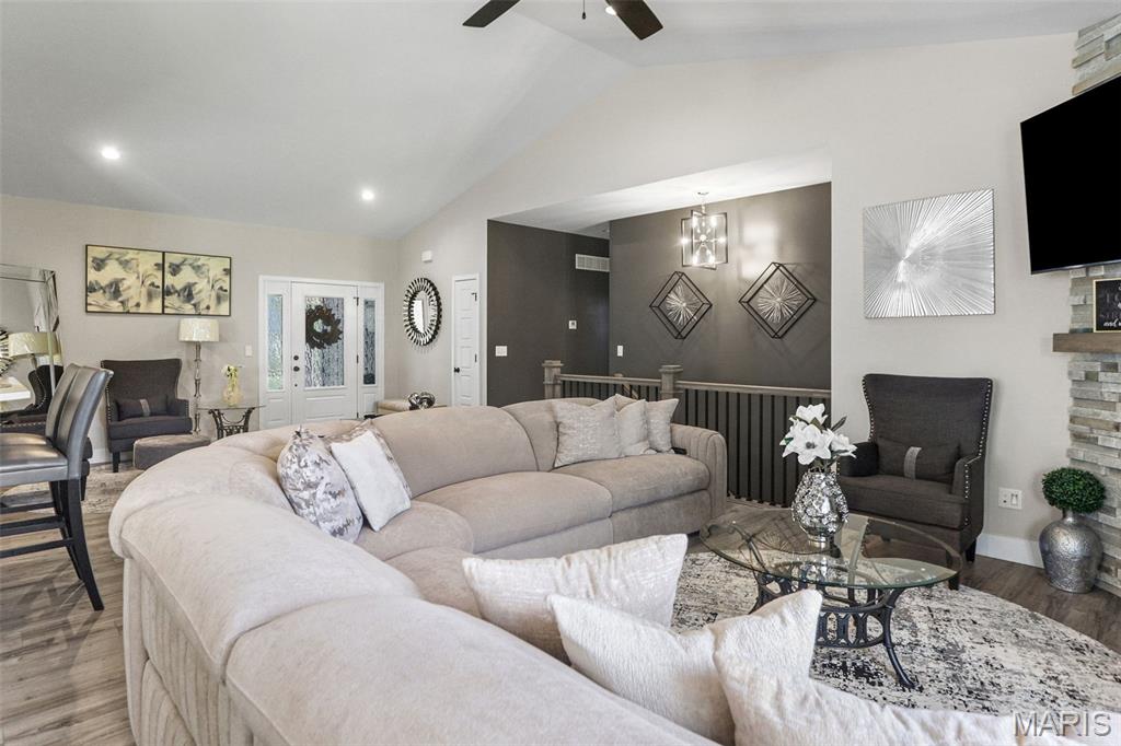Stonebridge Bluffs 1st Add - Residential