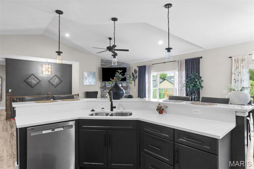 Stonebridge Bluffs 1st Add - Residential