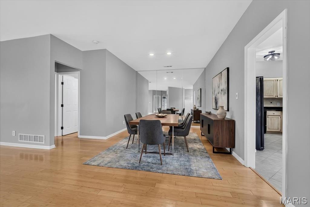 Field Pointe Condo Ten - Residential