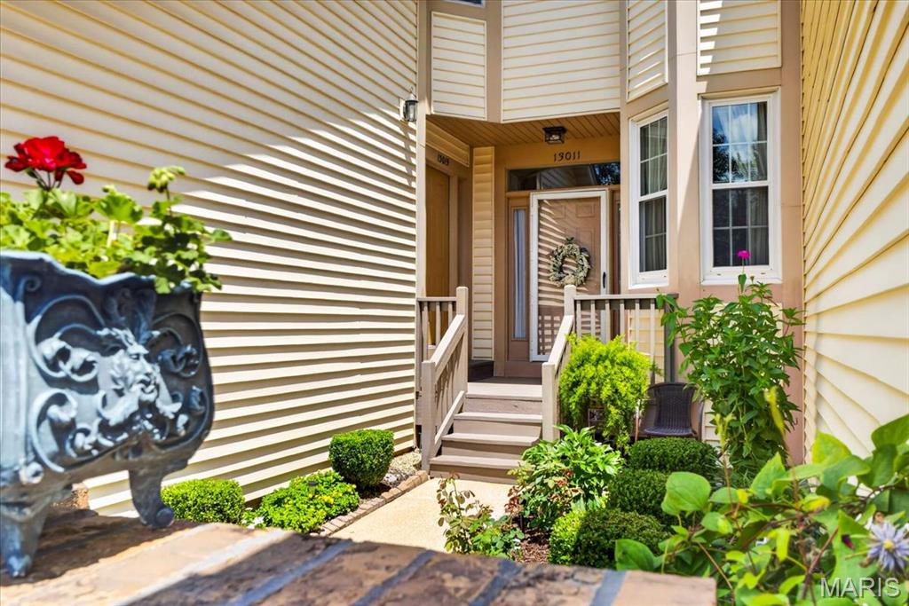 Field Pointe Condo Ten - Residential