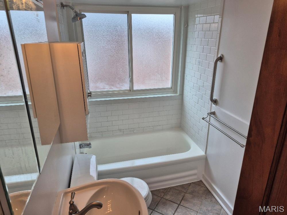 Gratiot Add - Residential Lease
