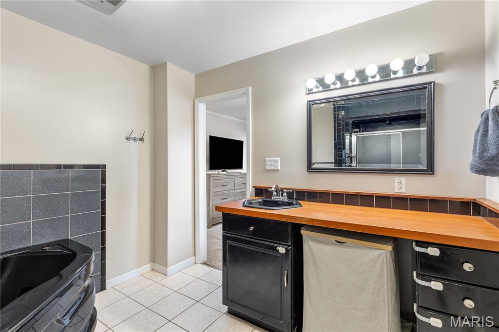 Tropic Aire Meadows #1 - Residential