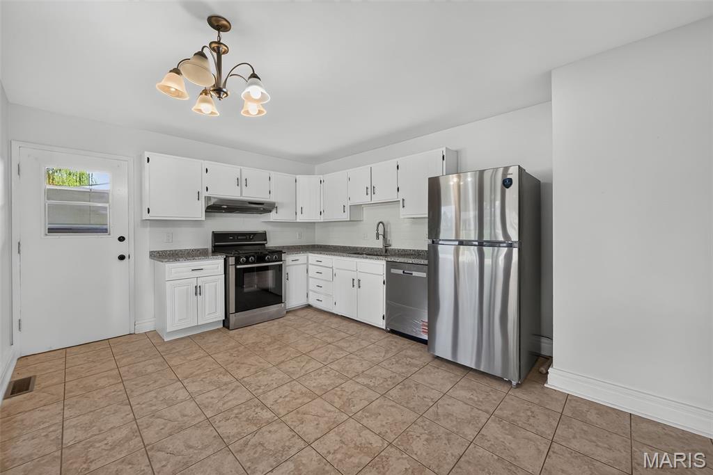 Flamingo Park 15 - Residential Lease