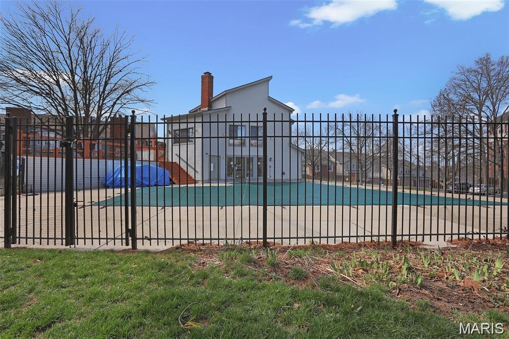 Briarcliff Condo Bldg 11 - Residential
