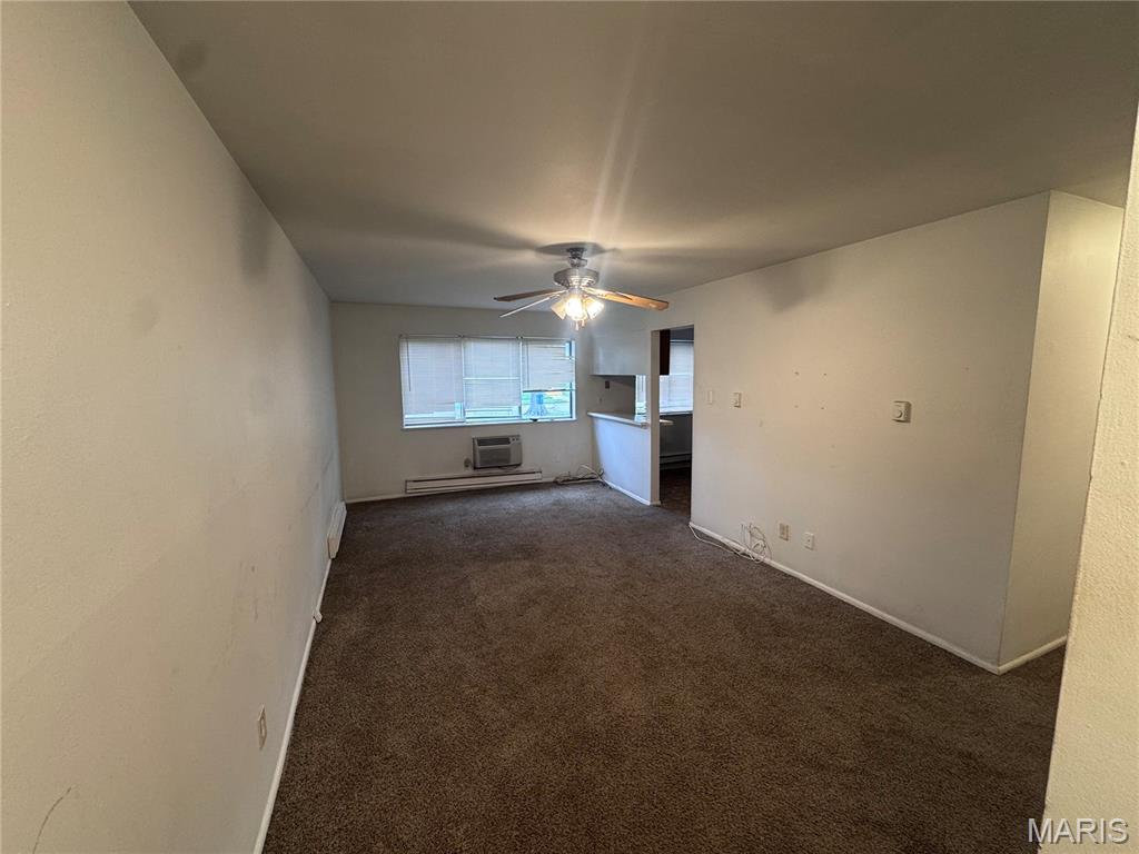 Hazelcrest Iii Condo - Residential