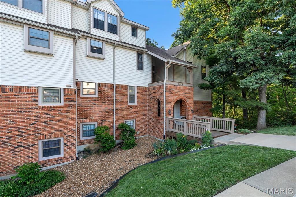 Arrowhead Condo Third Amd - Residential