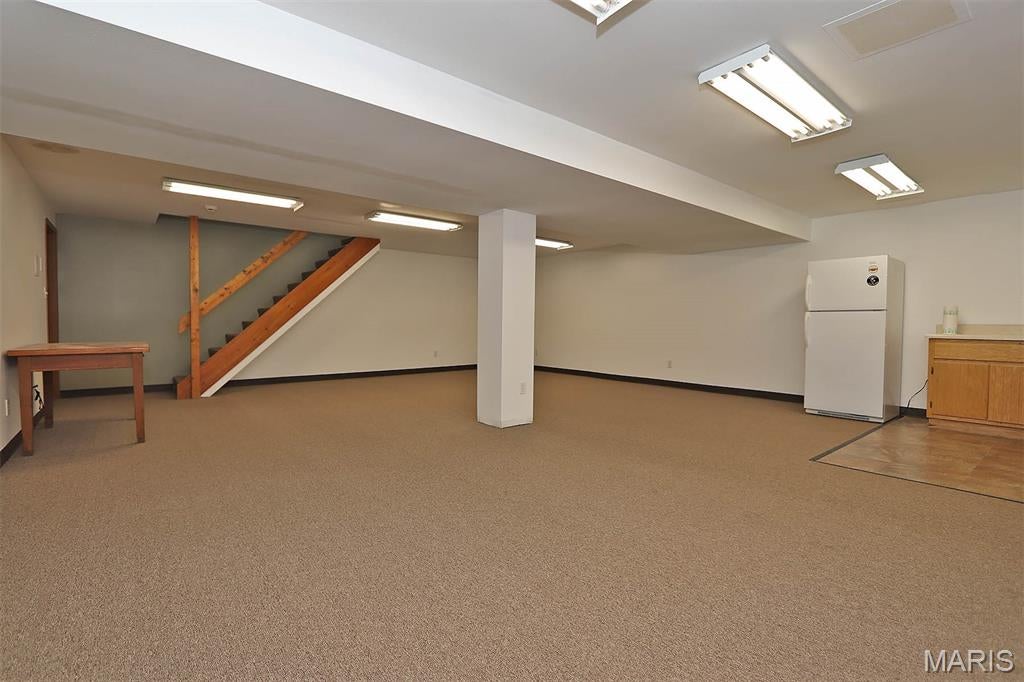 Town/East Federal Sub - Commercial Sale