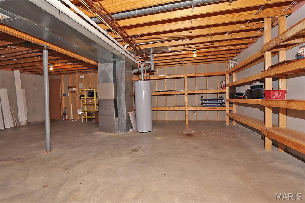Town/East Federal Sub - Commercial Sale