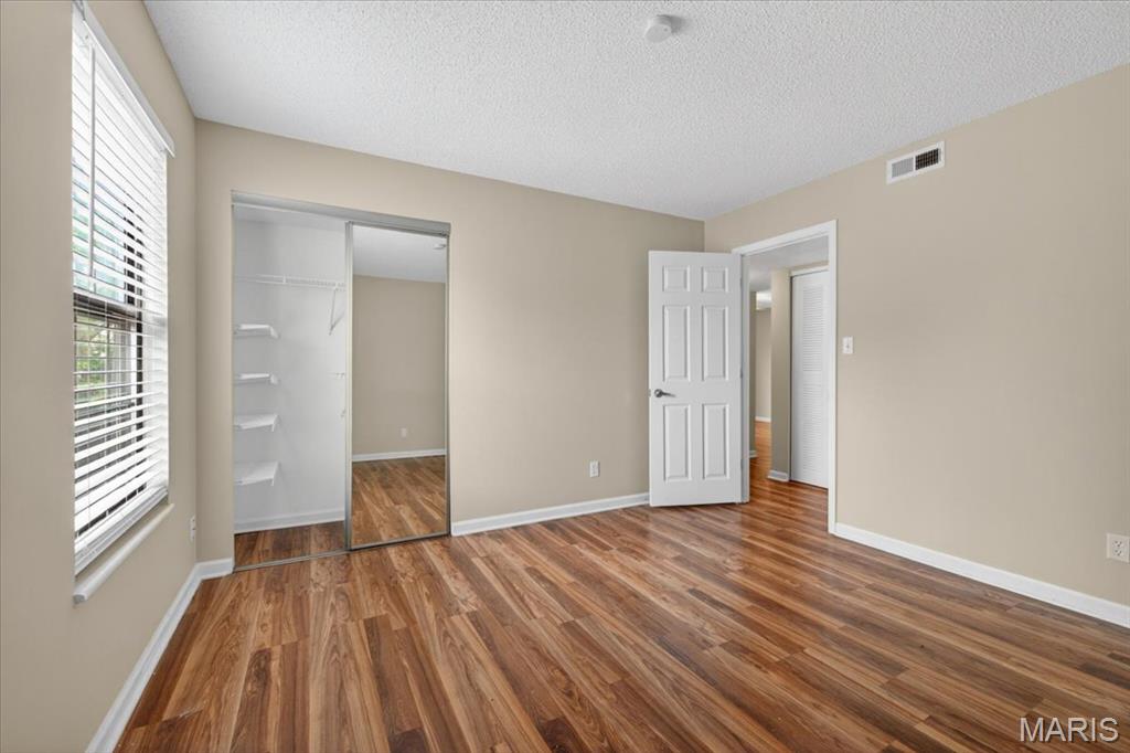Victoria Crossing Condo Ph Two - Residential