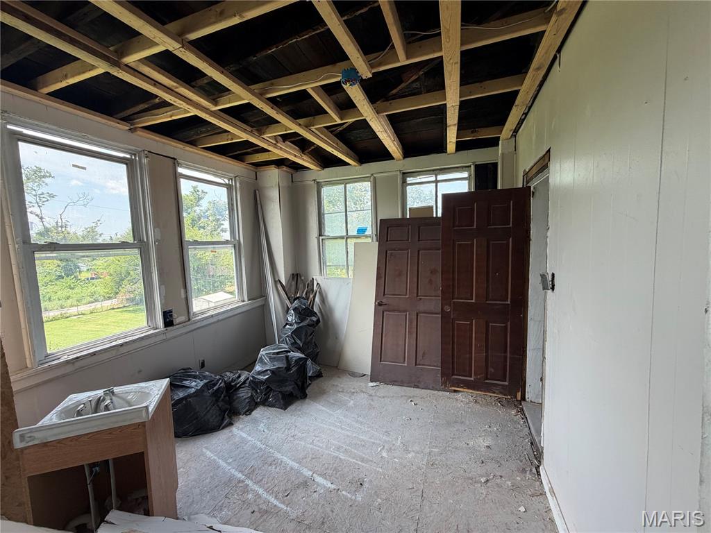Hammett Add - Residential Income
